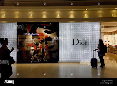 dior duty free shop.